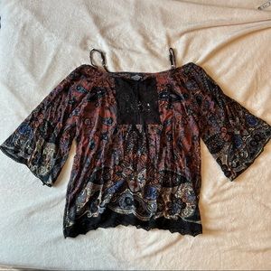 Angie NWT Bohemian Peasant Paisley Cold Shoulder 3/4 Kimono Sleeve Blouse Large